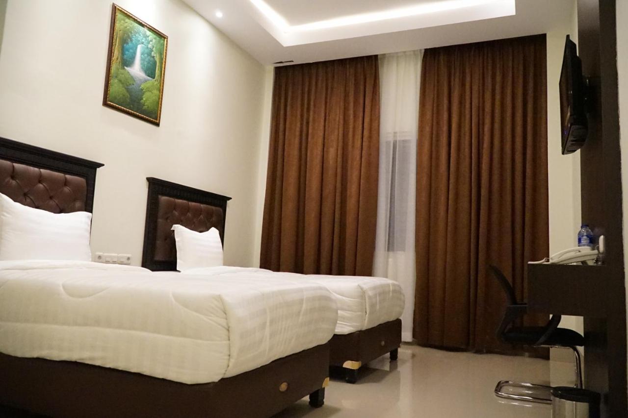 Bantaeng Kirei Hotel מראה חיצוני תמונה