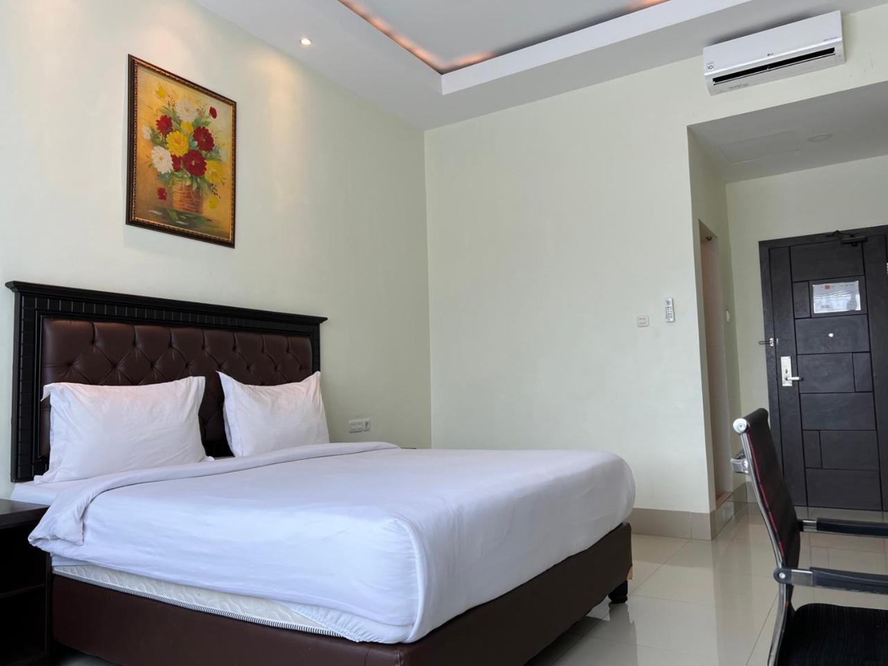 Bantaeng Kirei Hotel מראה חיצוני תמונה