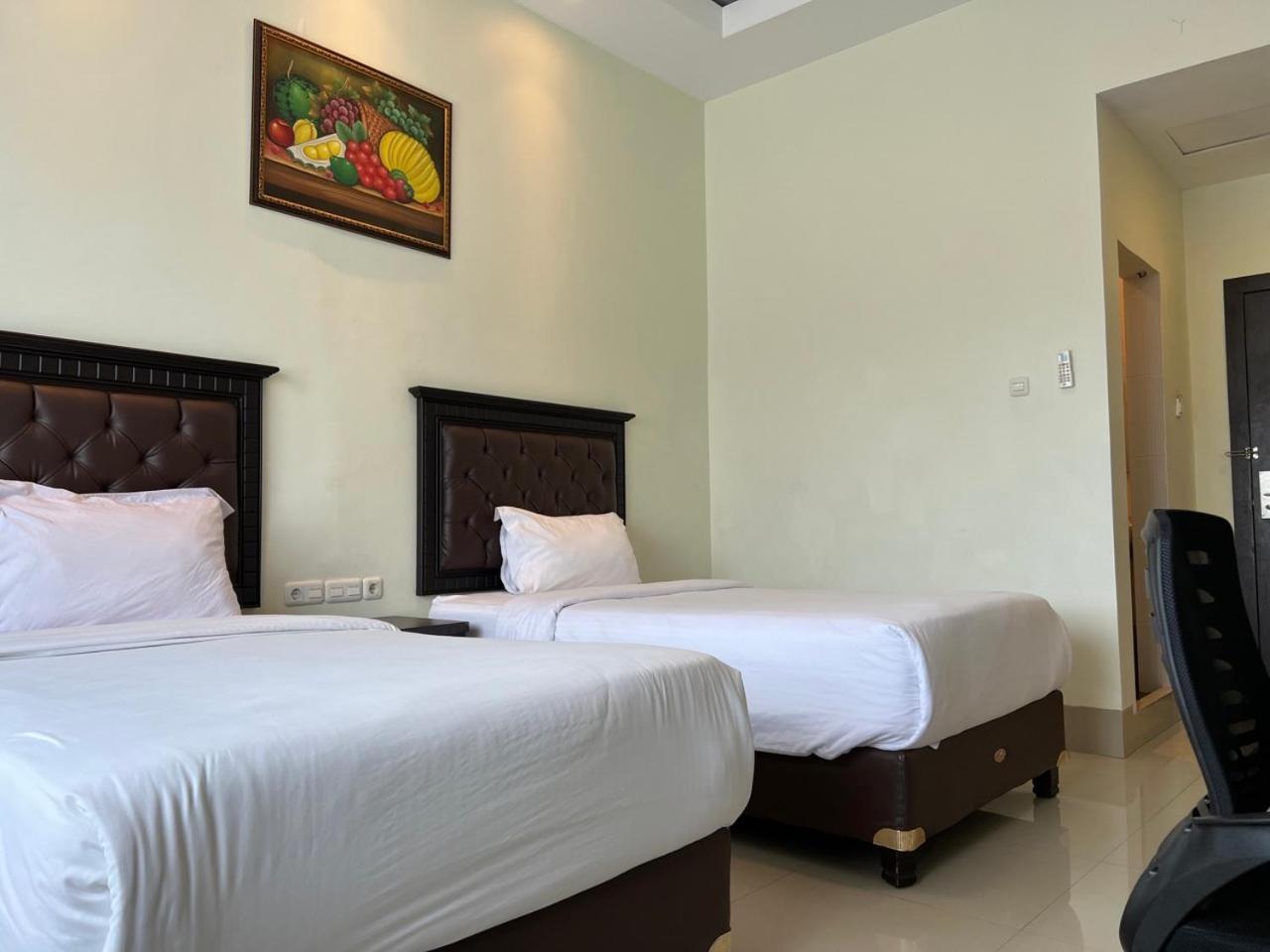 Bantaeng Kirei Hotel מראה חיצוני תמונה