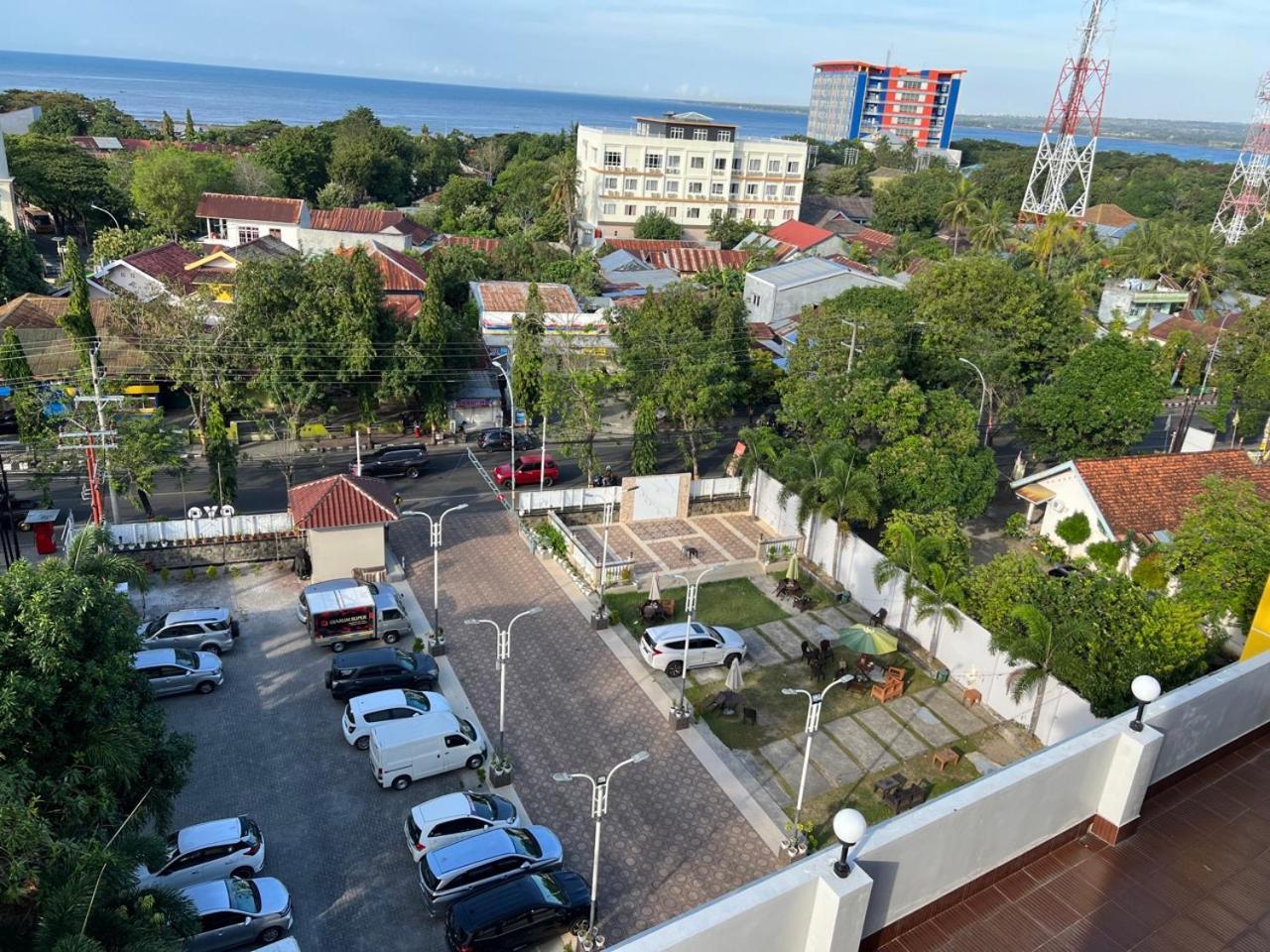 Bantaeng Kirei Hotel מראה חיצוני תמונה