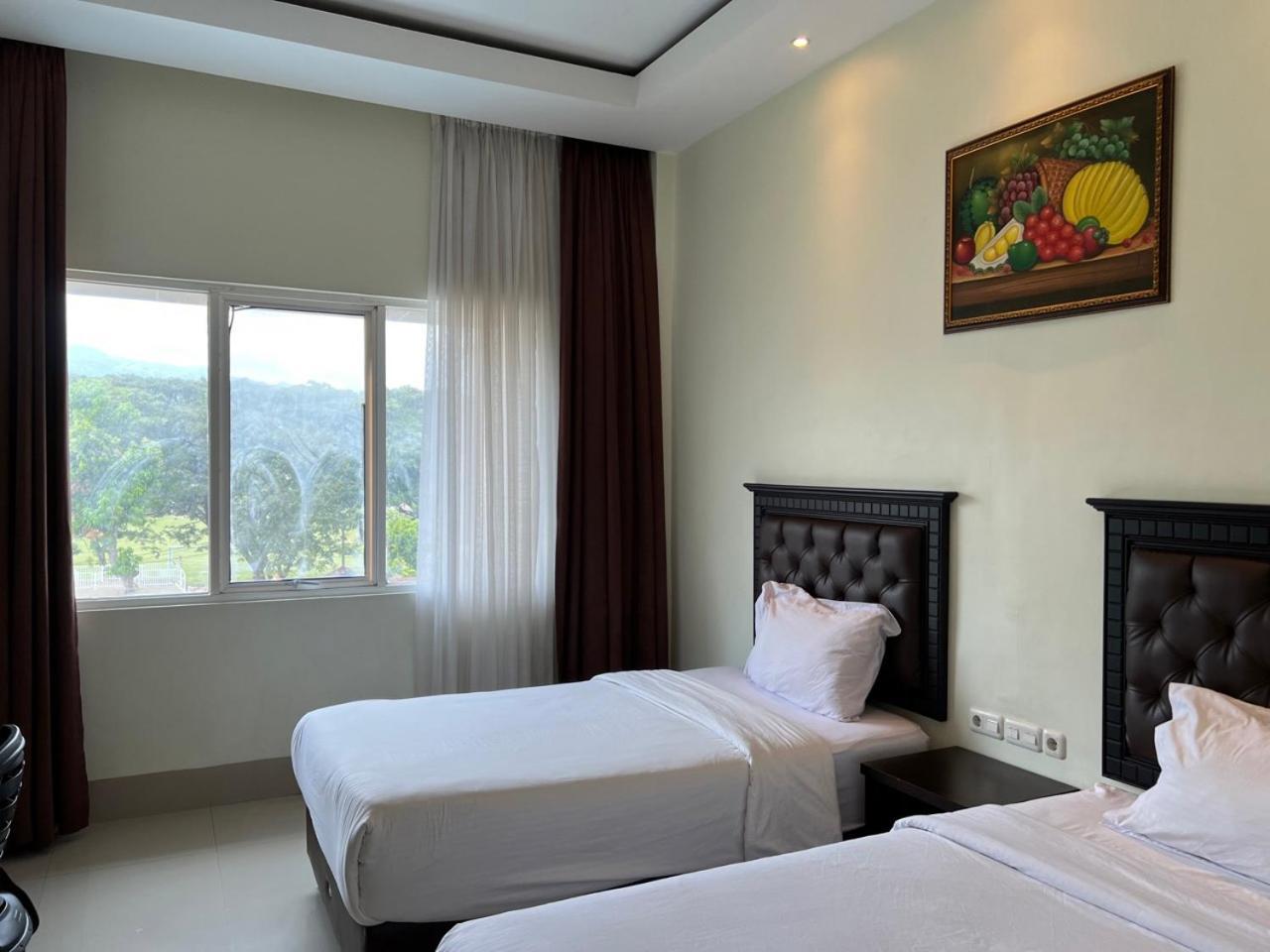 Bantaeng Kirei Hotel מראה חיצוני תמונה
