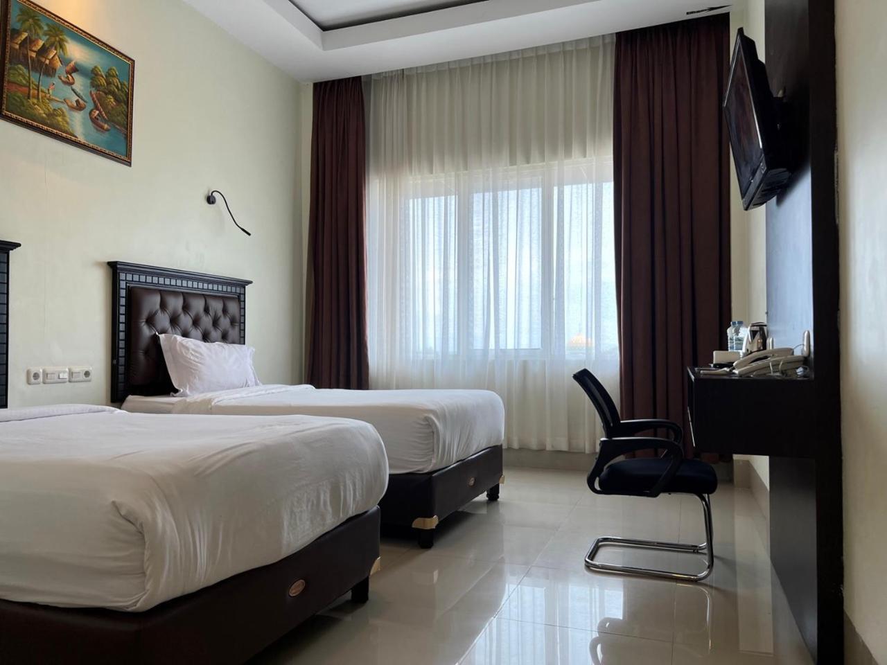 Bantaeng Kirei Hotel מראה חיצוני תמונה