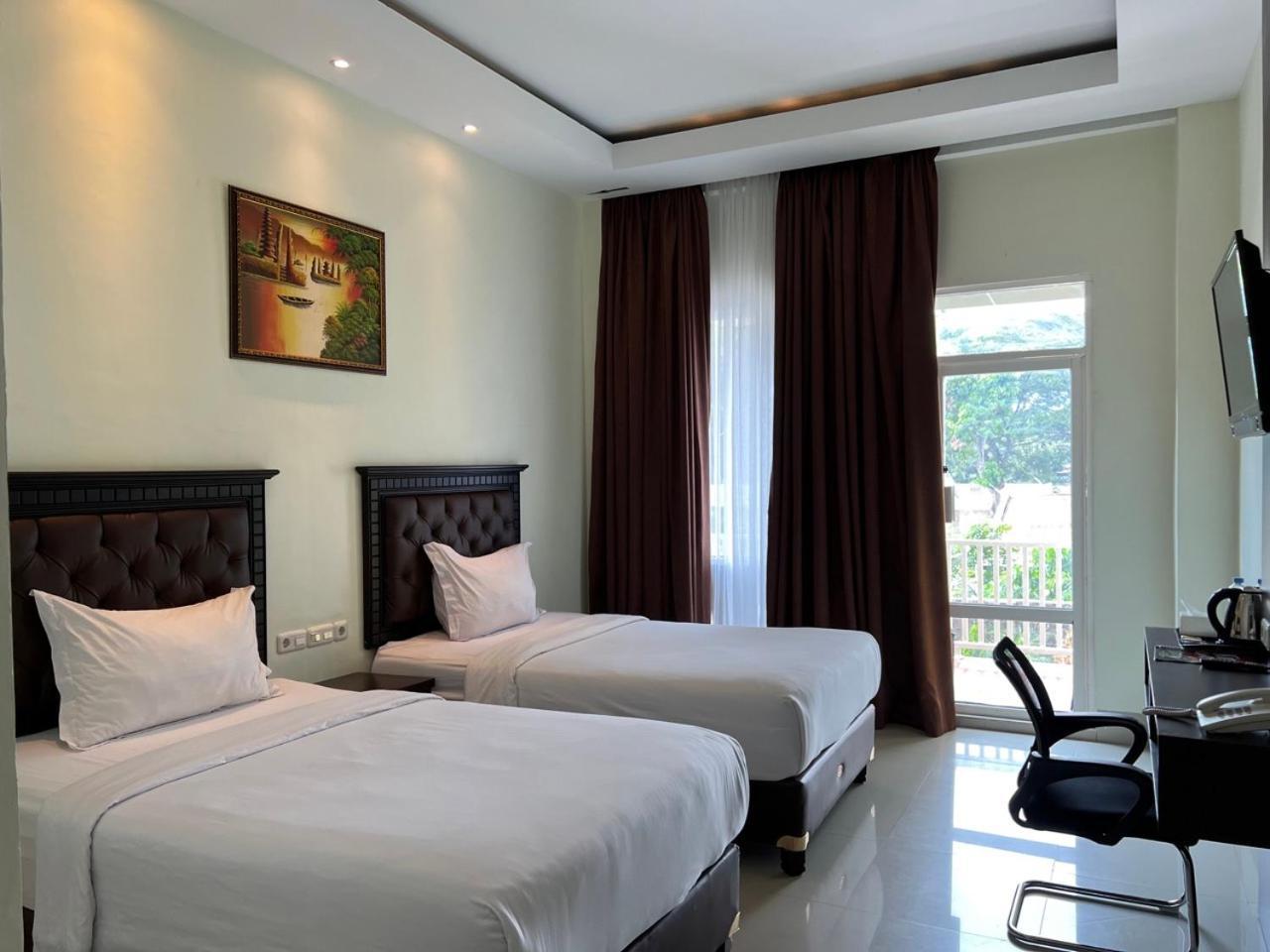 Bantaeng Kirei Hotel מראה חיצוני תמונה