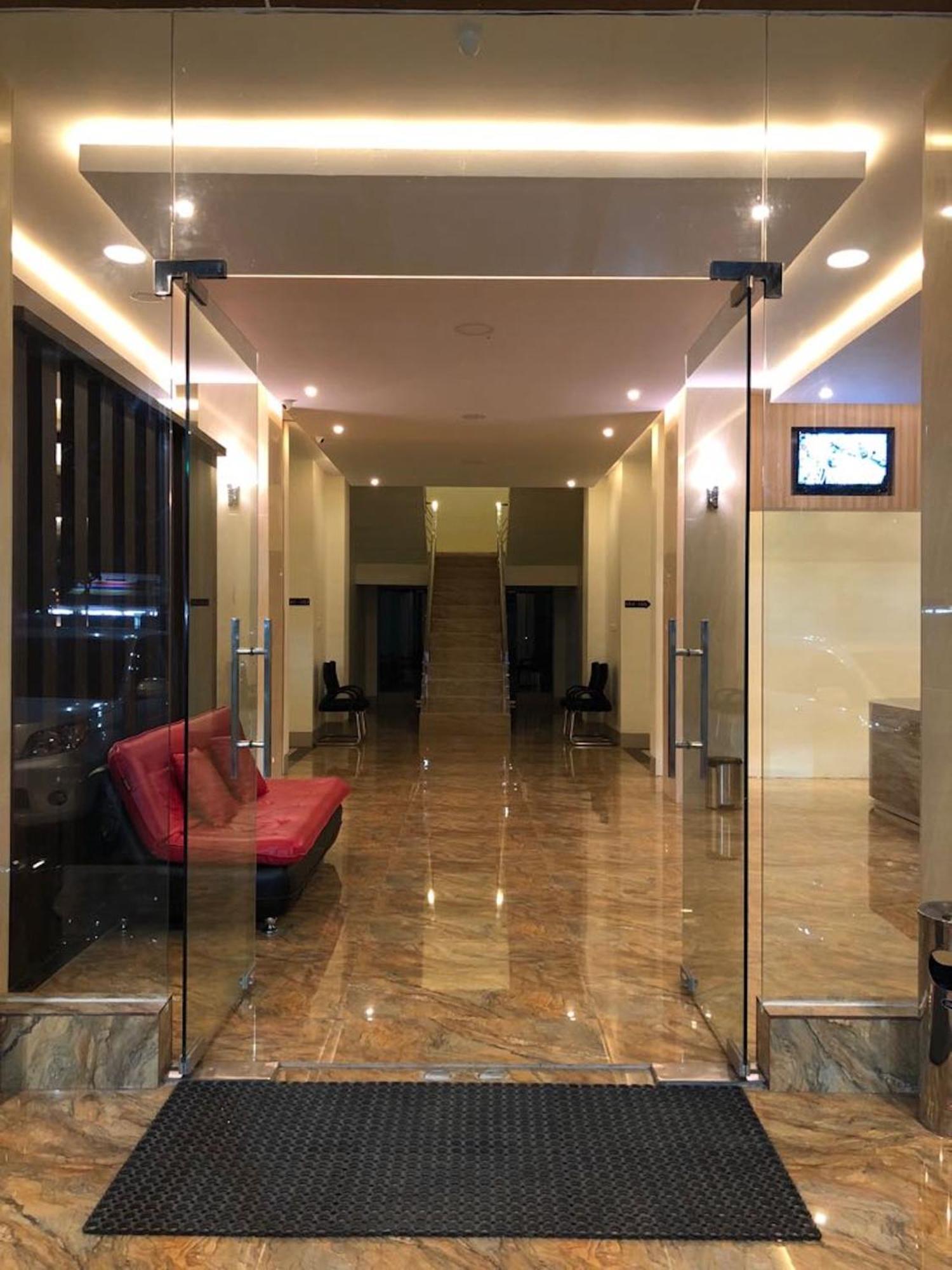 Bantaeng Kirei Hotel מראה חיצוני תמונה